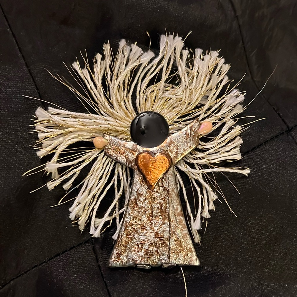 Angel Pin